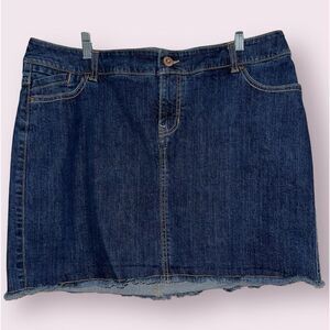 Old Navy Women’s Plus Size Stretch Low Rise‎ Waist Mini Denim Skirt Size 16